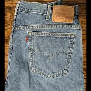 Levi's Vintage 550 Relaxed Fit, Tapered Leg Jeans, size 18 L